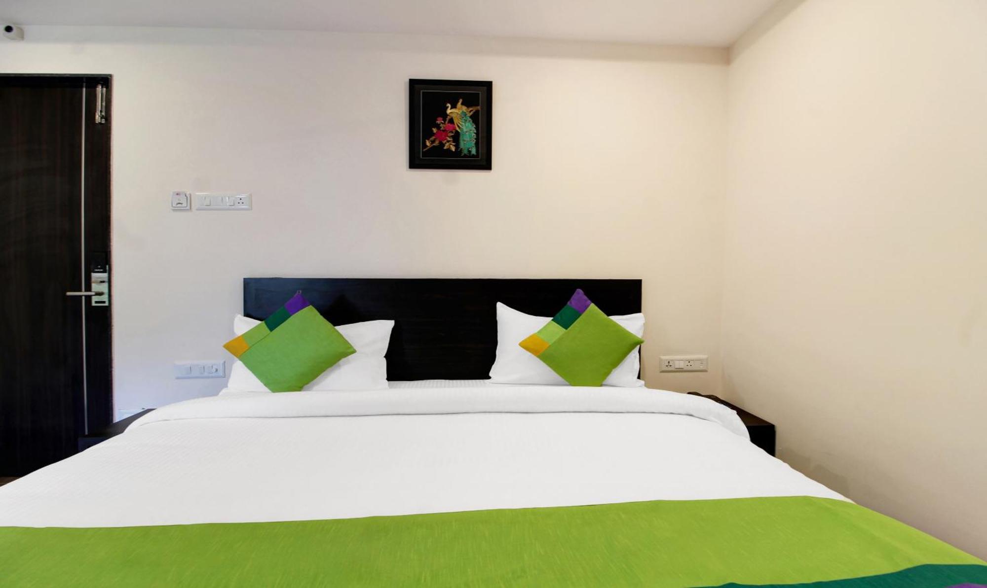 Treebo Trend Excella Hotel Visakhapatnam Exterior foto
